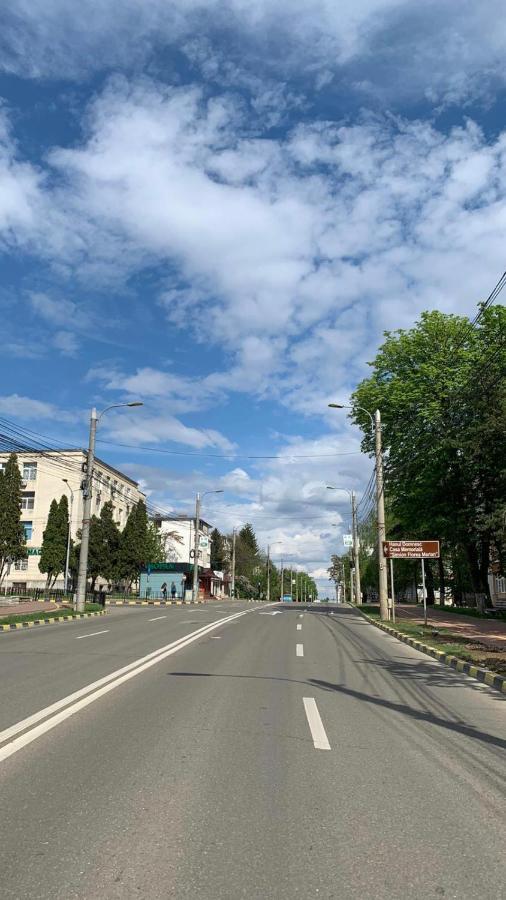 Best Apartment City Hall Сучеава Екстериор снимка