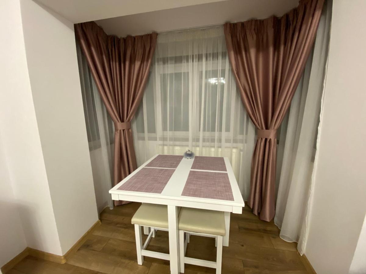 Best Apartment City Hall Сучеава Екстериор снимка