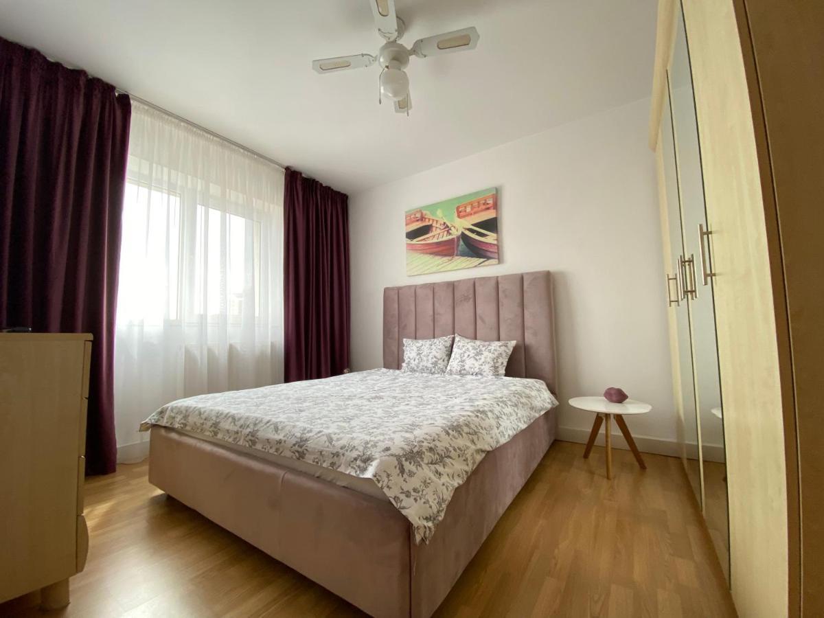 Best Apartment City Hall Сучеава Екстериор снимка